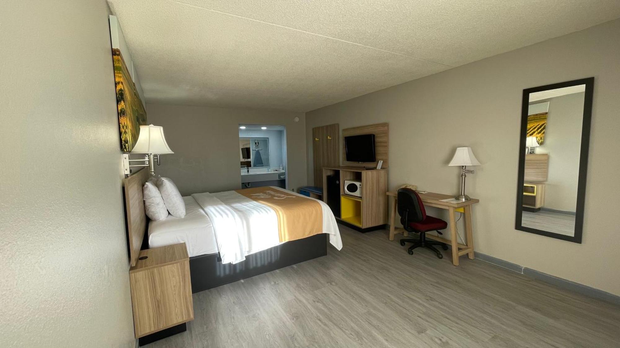 Days Inn By Wyndham Salina South Exterior foto